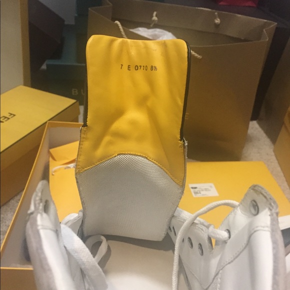 Fendi Roma Leather HighTop Sneakers 9.5US/8.5Fendi - Picture 3 of 3